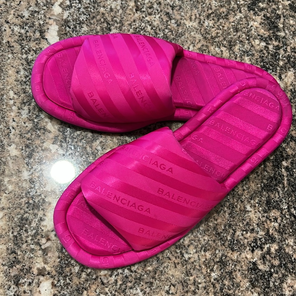 Balenciaga Fuchsia Pink Jacquard Hotel Flat Slides - Picture 3 of 11